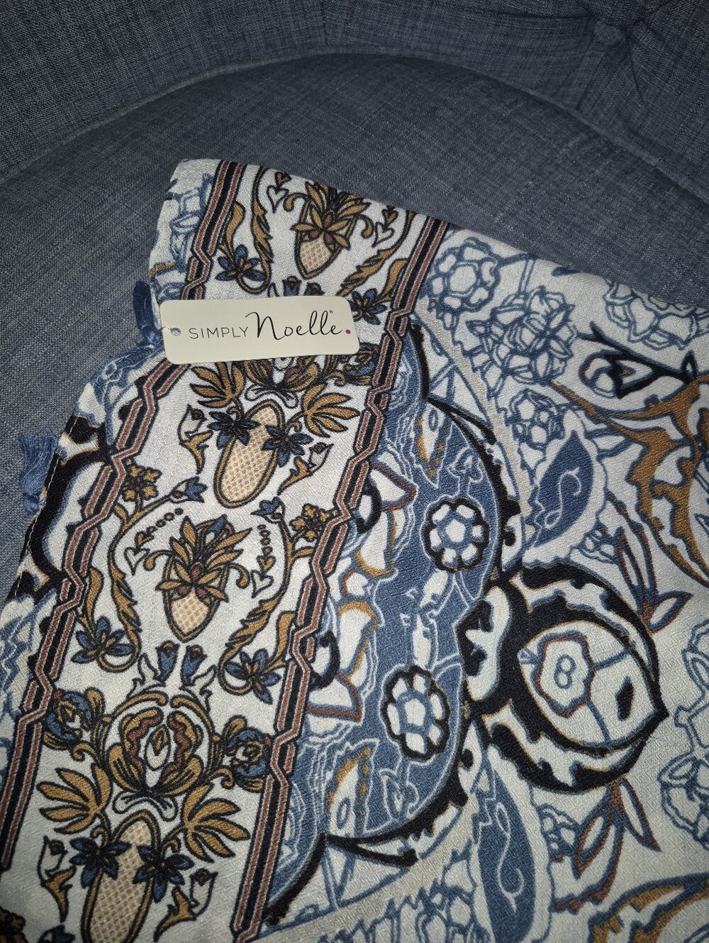 Simply Noelle Women's Blue & Cream Patterned Neck Scarf